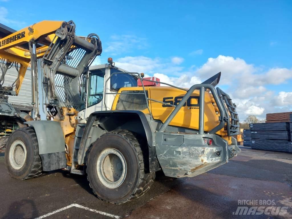  lLIEBHERR 580 Лісонавантажувачі