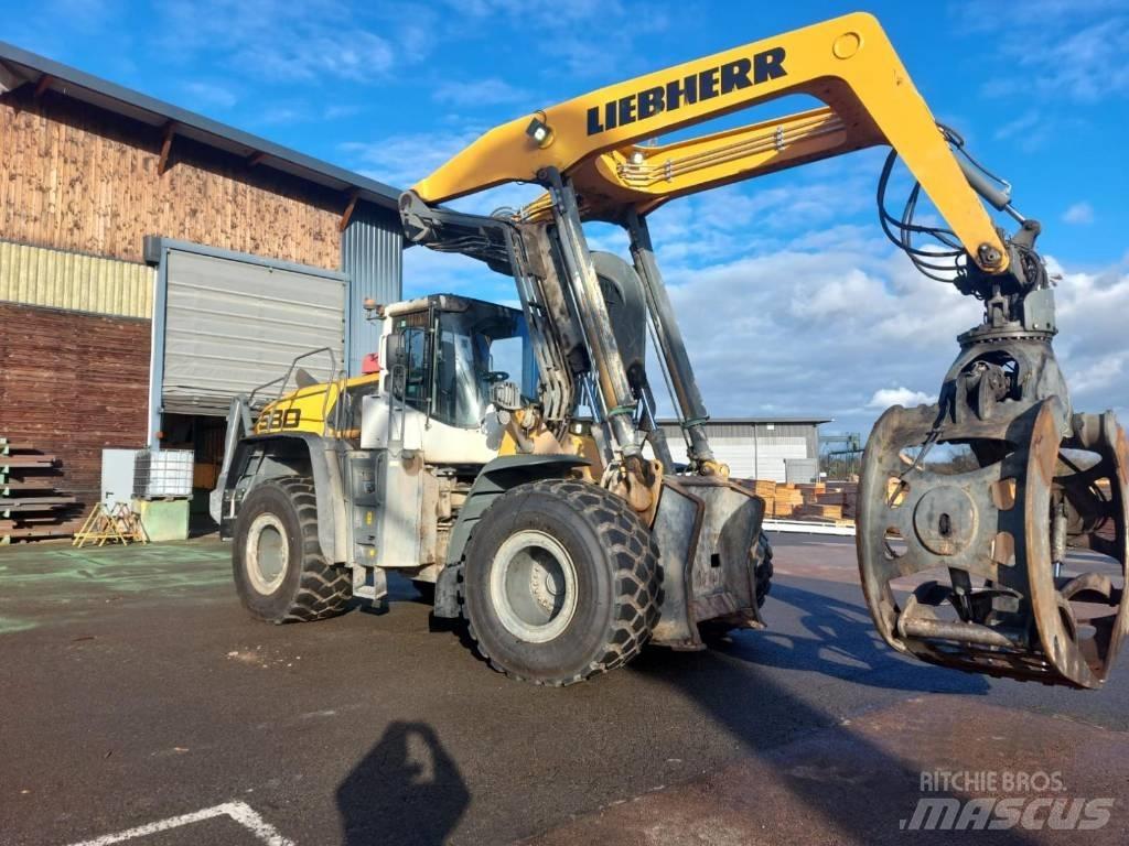  lLIEBHERR 580 Лісонавантажувачі