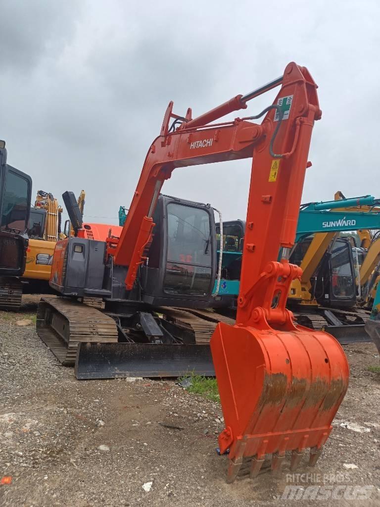 Hitachi ZX 70 Гусеничні екскаватори