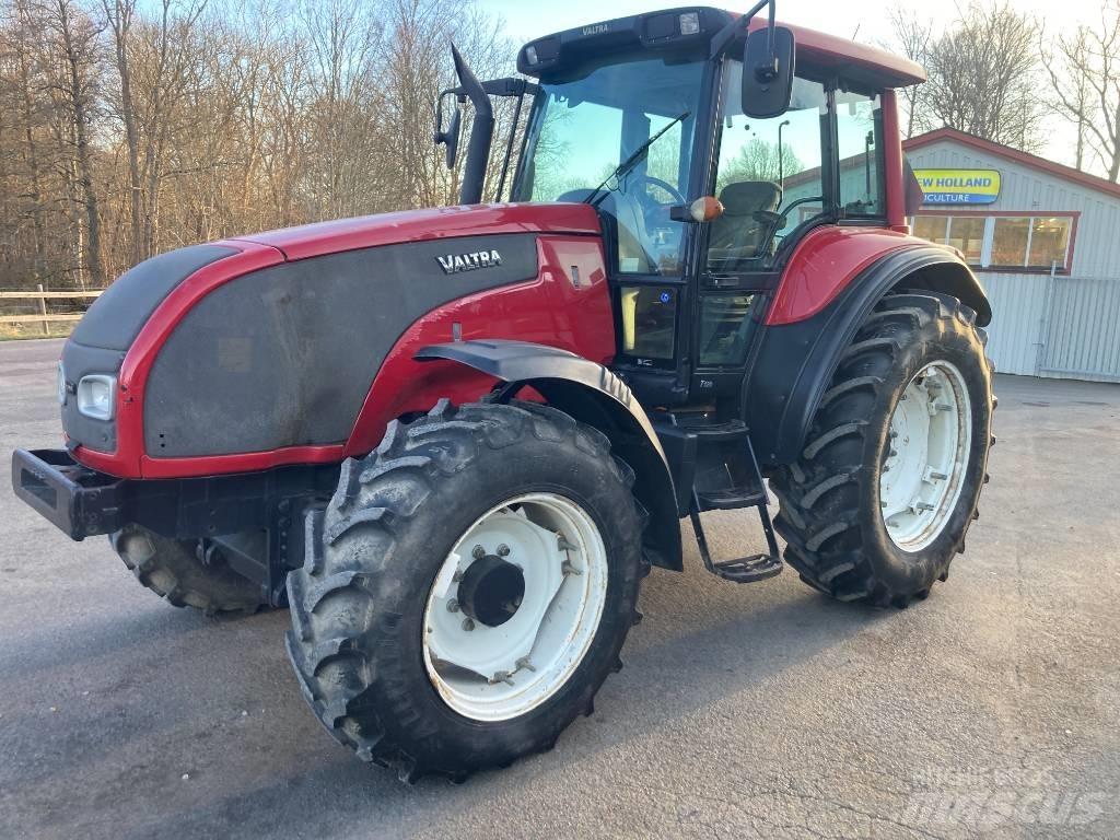 Valtra T 120 Трактори