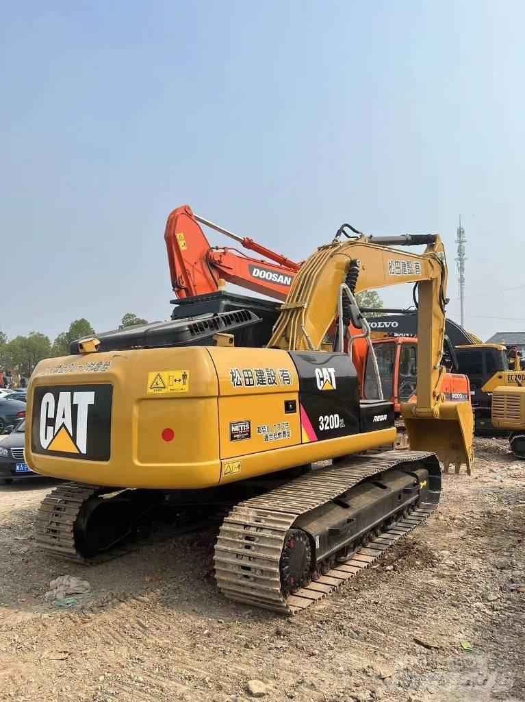 CAT 320 D Гусеничні екскаватори