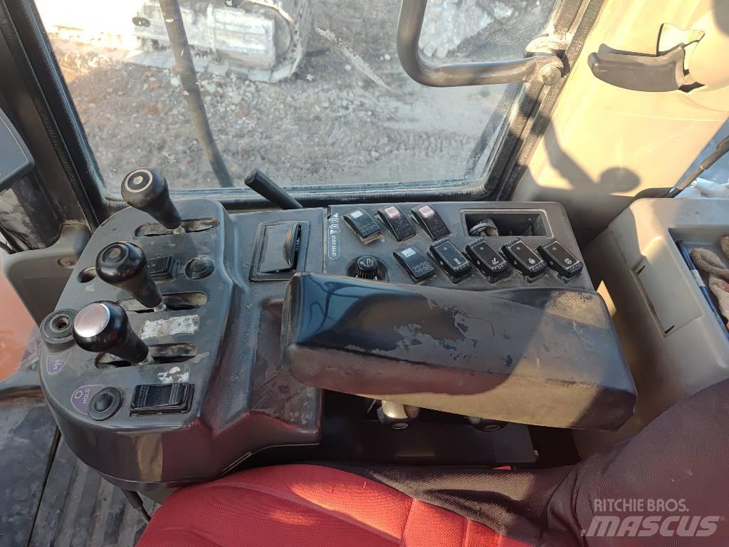 Hitachi ZW 310 Фронтальні навантажувачі