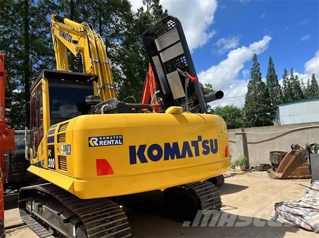Komatsu PC 200-8 Гусеничні екскаватори