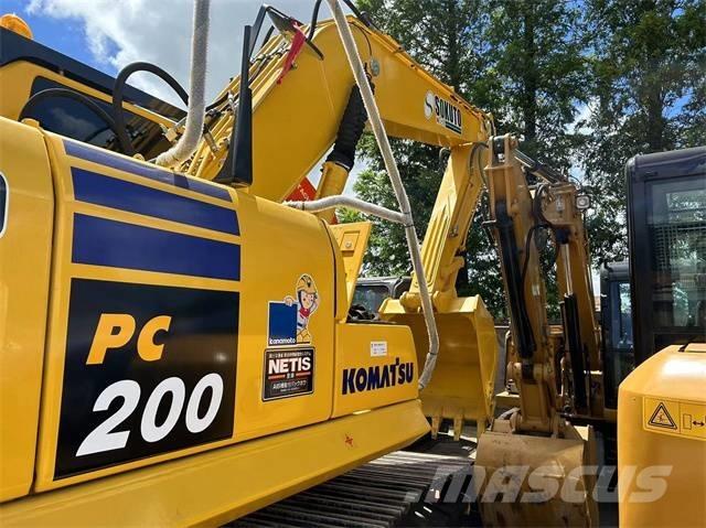 Komatsu PC 200-8 Гусеничні екскаватори
