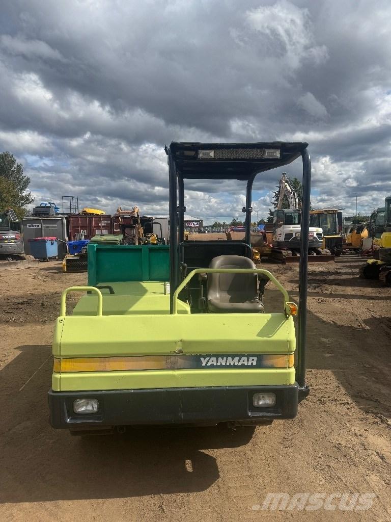 Yanmar C 30 Гусеничні самоскиди
