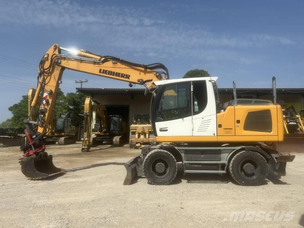 Liebherr 918 Колісні екскаватори