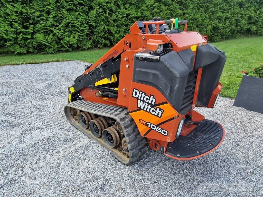 Ditch Witch SK 1050 Телескопічний навантажувач