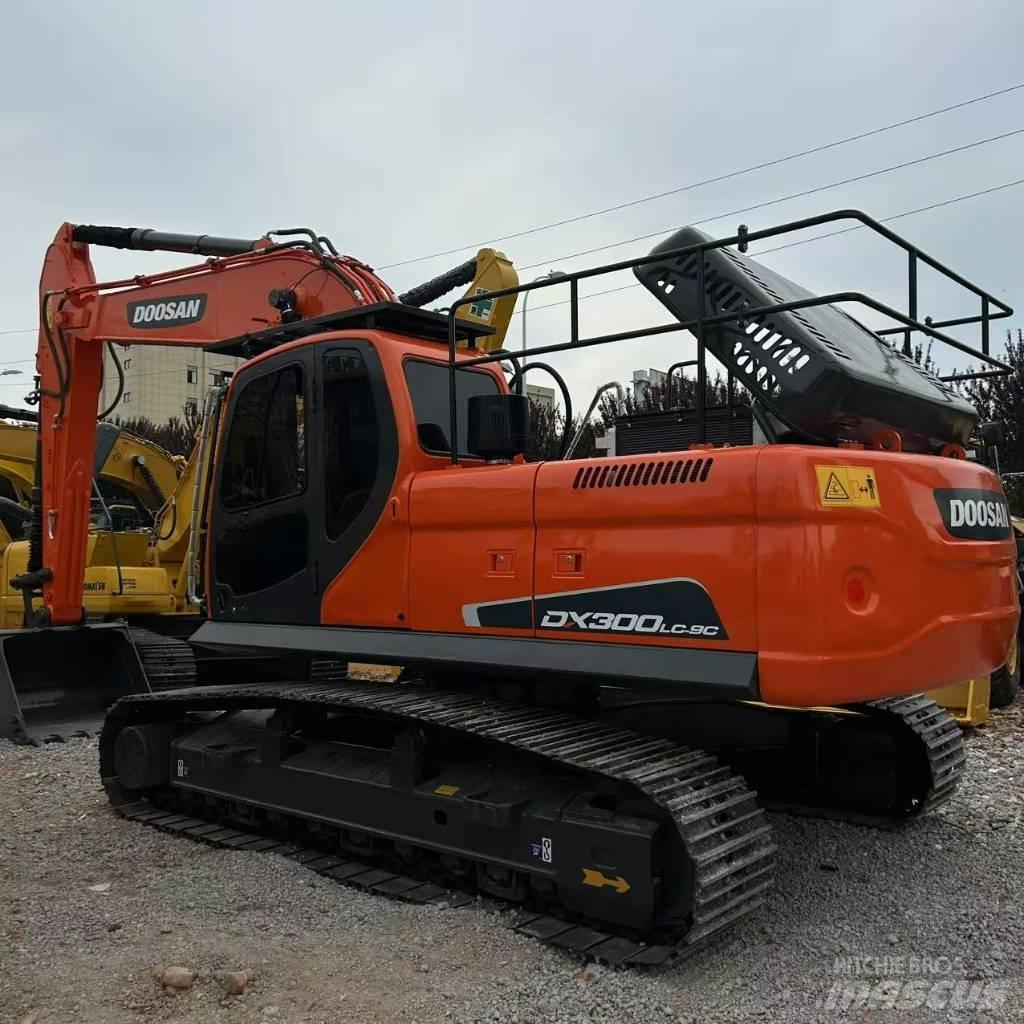 Doosan 300LC-9C Гусеничні екскаватори