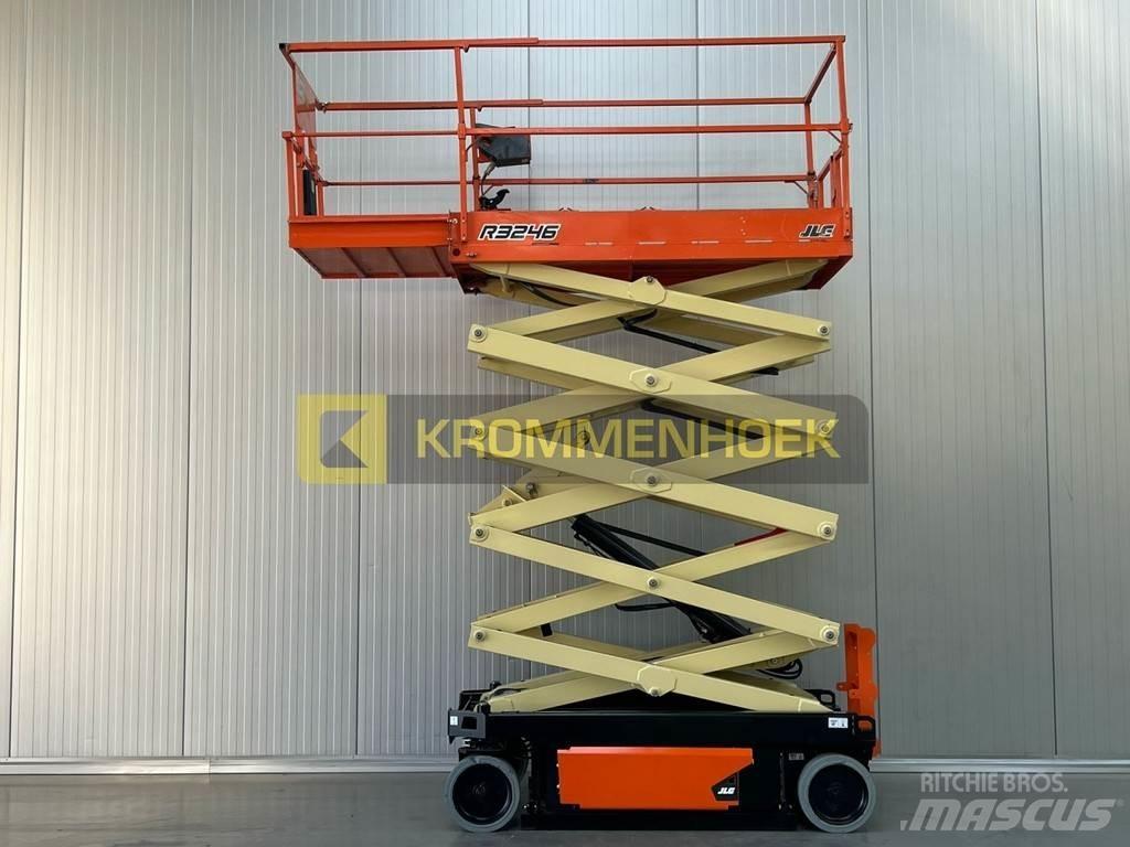 JLG R 3246 Підйомники-ножиці