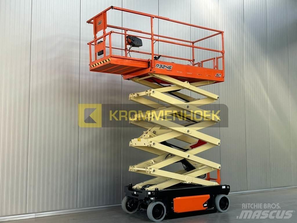 JLG R 3246 Підйомники-ножиці