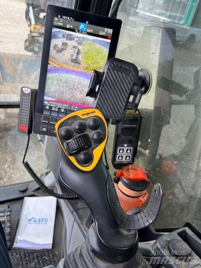 CASE CX 210 E Гусеничні екскаватори