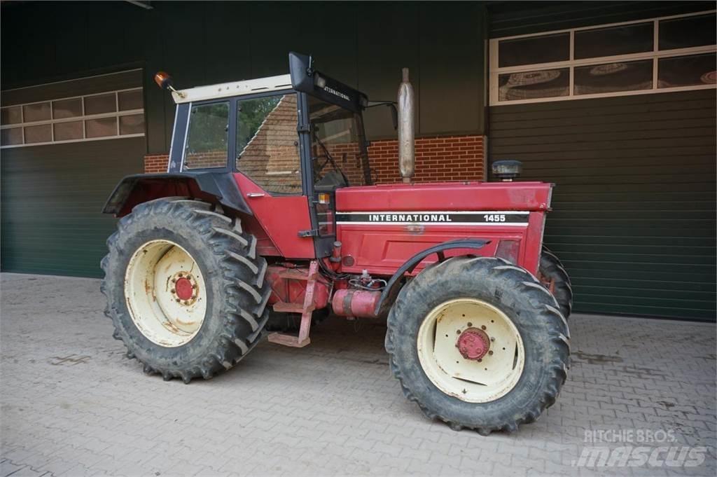 Case IH IHC 1455 Трактори