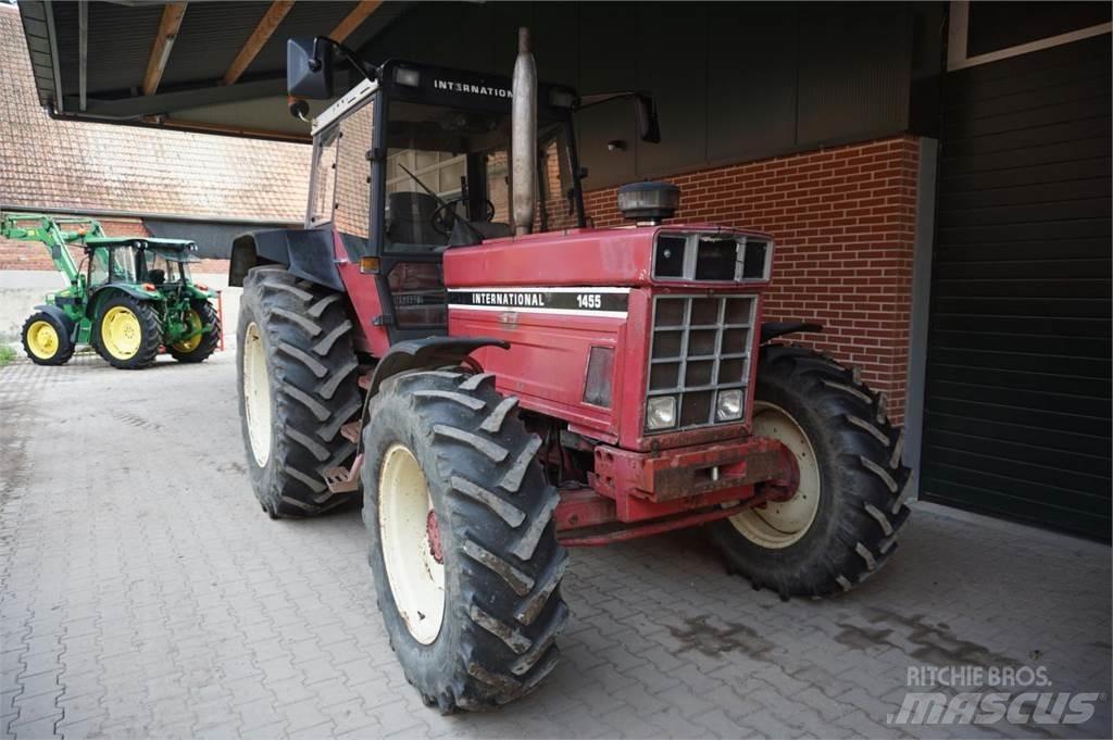 Case IH IHC 1455 Трактори