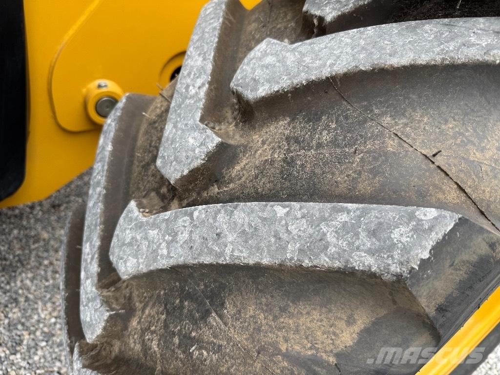 CAT TH 3510 D Телескопічні навантажувачі