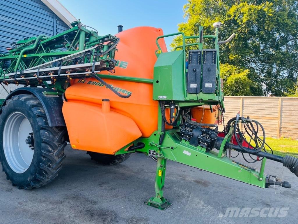 Amazone UX 5200 Причіпні обприскувачі