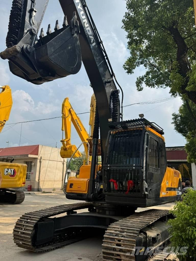 Hyundai HX220HD Гусеничні екскаватори