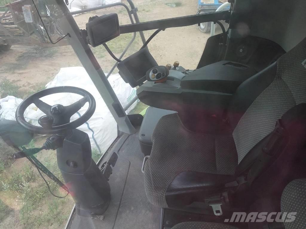 CLAAS Lexion 670 Зернозбиральні комбайни