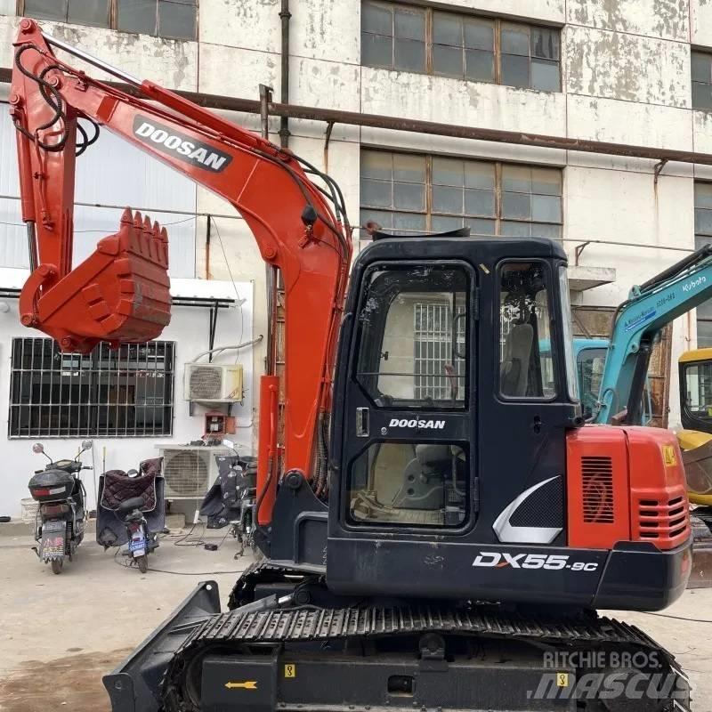 Doosan DX55-9C Гусеничні екскаватори