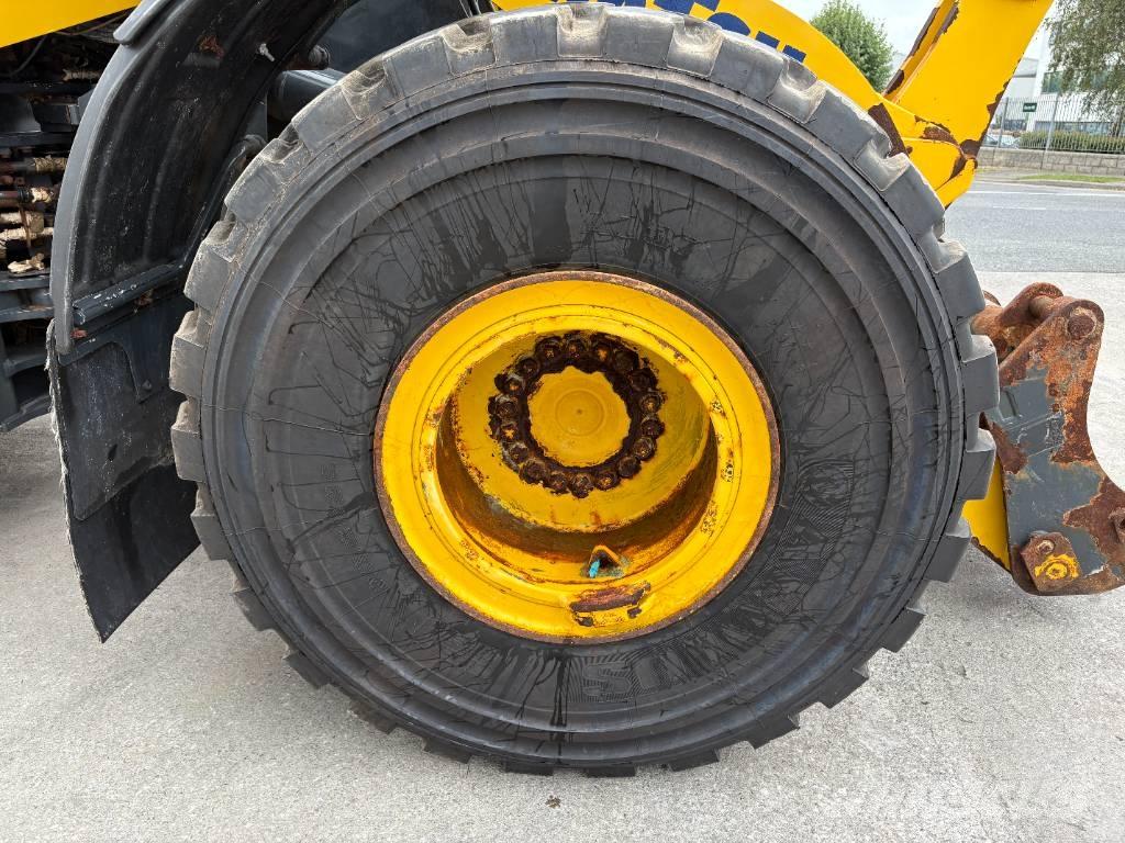 Komatsu WA380-8 Фронтальні навантажувачі