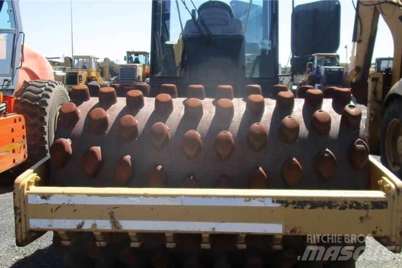 CAT CP533E Комбіновані катки