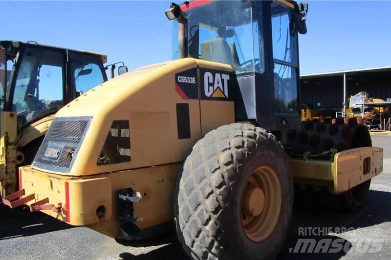 CAT CP533E Комбіновані катки