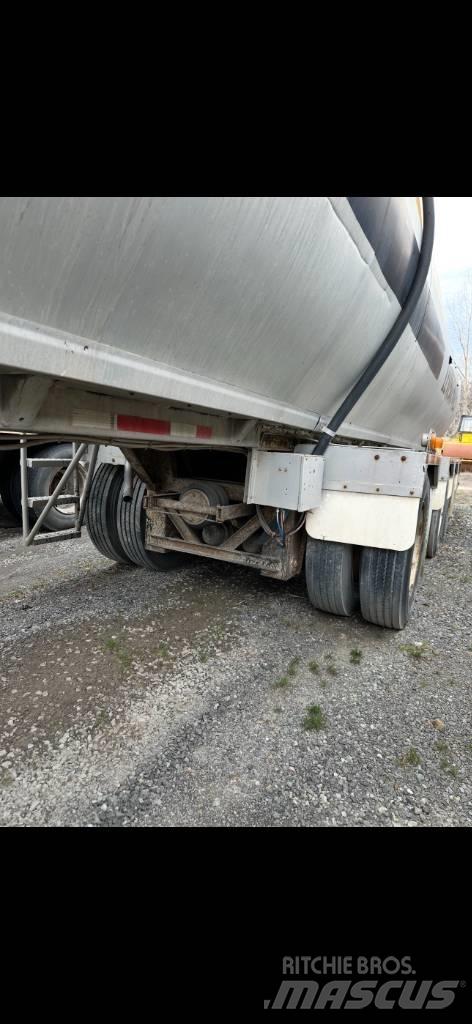 Remtec 4 AXLES Причепи-цистерни