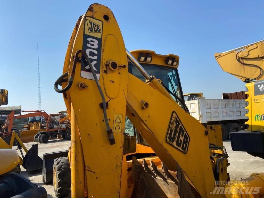JCB 3 CX Екскаватори-навантажувачі