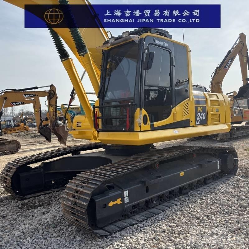 Komatsu PC 240 Гусеничні екскаватори