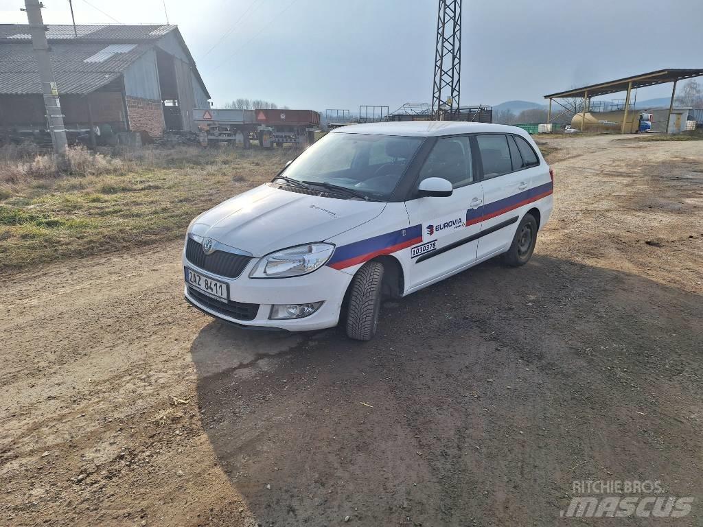 Skoda Fabia Автомобілі