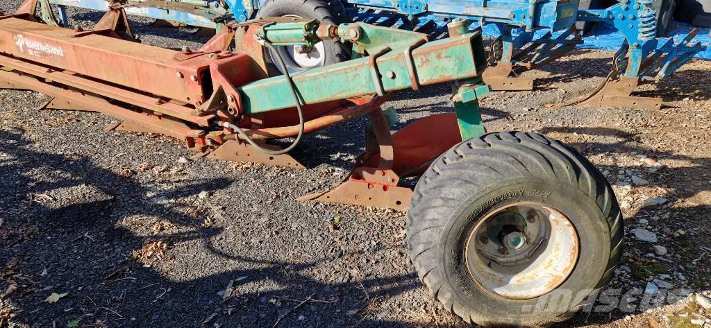 Kverneland BB100 Звичайні плуги