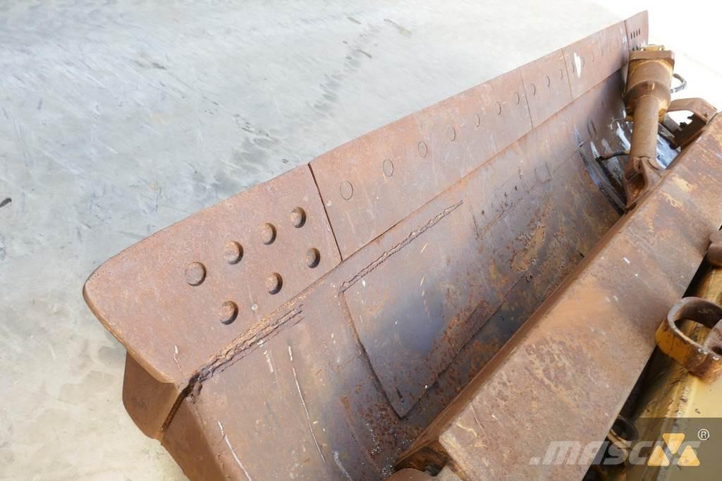 CAT D7G Blade Леміші