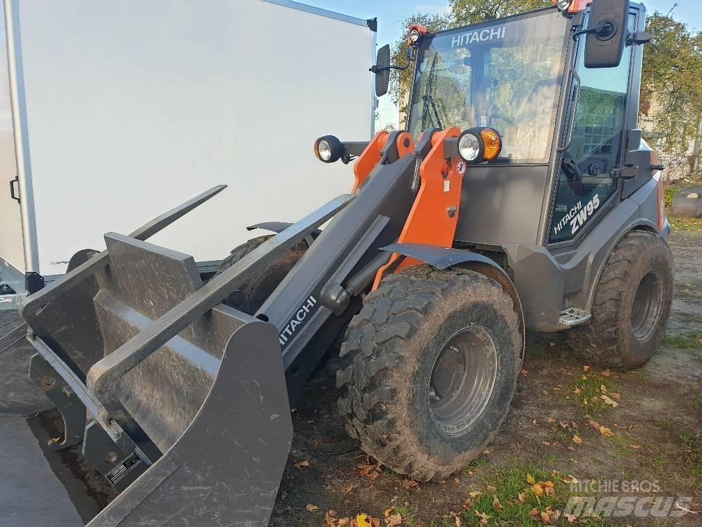 Hitachi ZW 95-6 Фронтальні навантажувачі