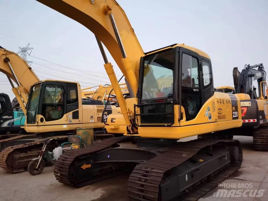 Komatsu PC 220-7 Гусеничні екскаватори