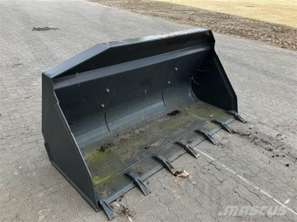 Kramer 2150 mm Запчастини та додаткове обладнання для фронтальних навантажувачів