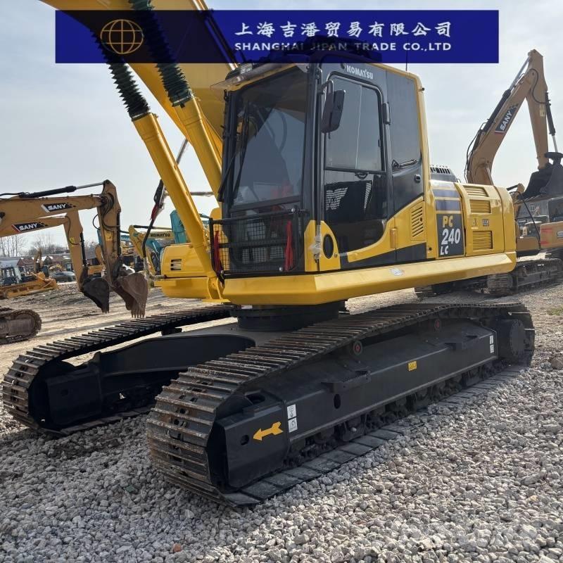 Komatsu PC 240 Гусеничні екскаватори