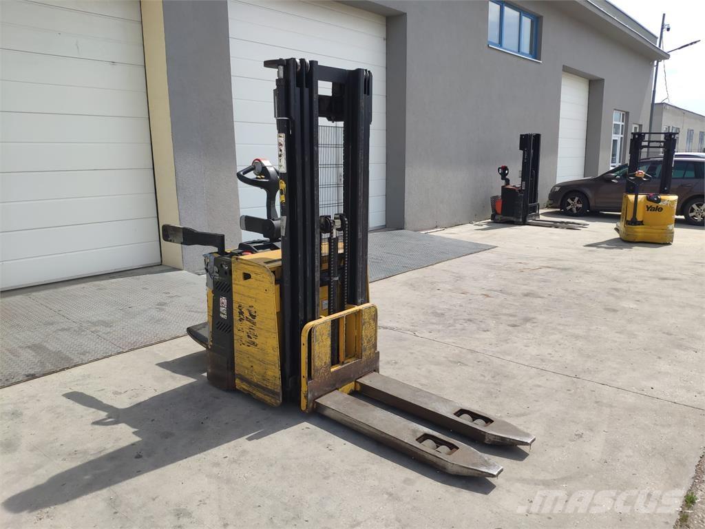 Yale MS15X IL Самохідні електроштабелери