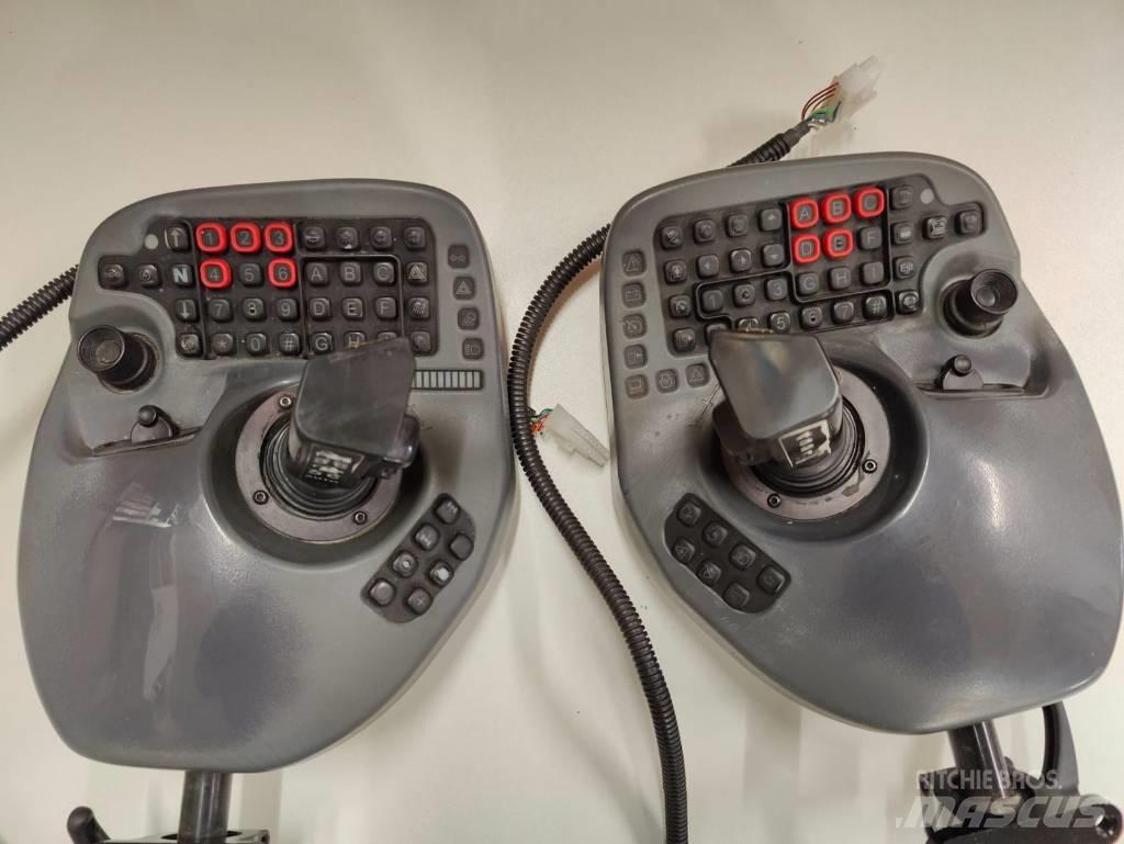 Komatsu Joysticks Електроніка