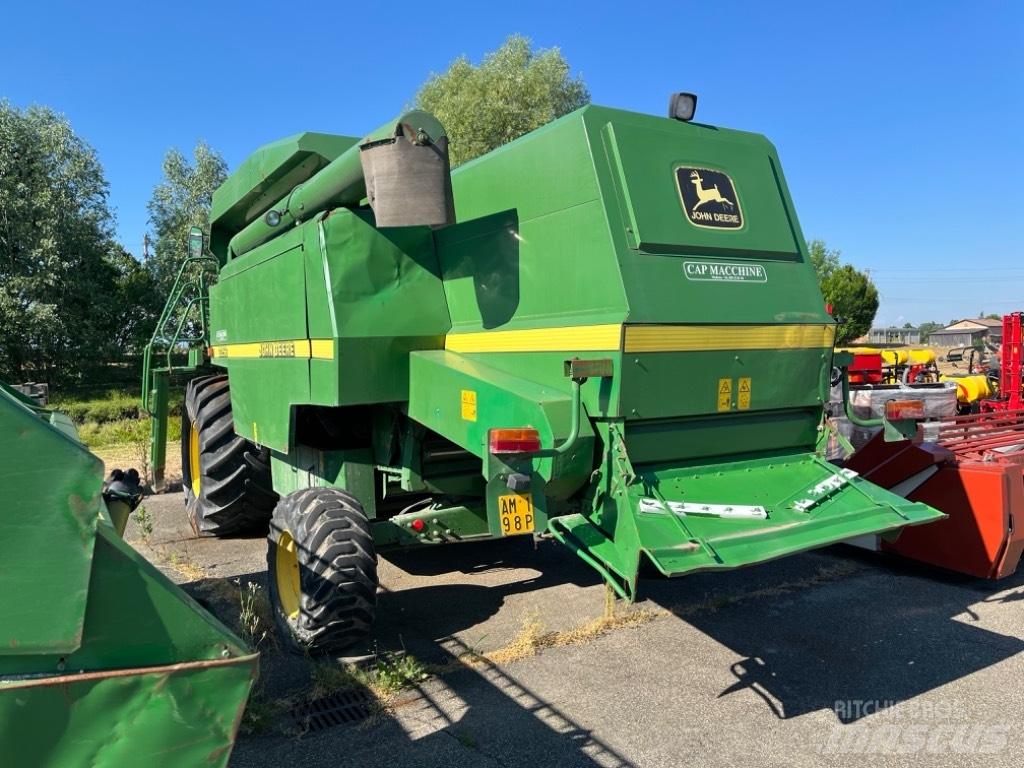 John Deere 2256 Зернозбиральні комбайни