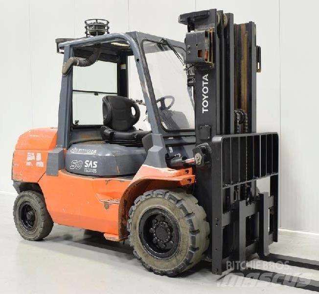 Toyota 7 FD 45 Дизельні навантажувачі