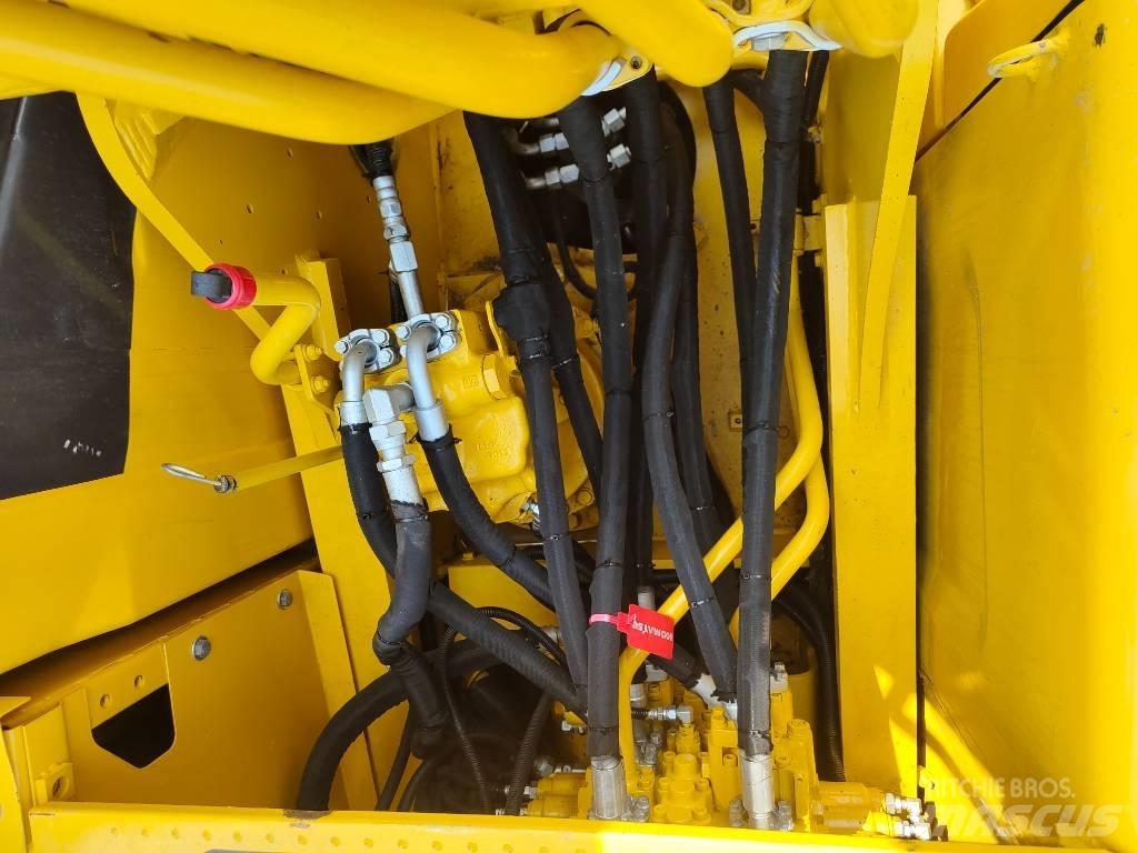 Komatsu PC 200 Гусеничні екскаватори