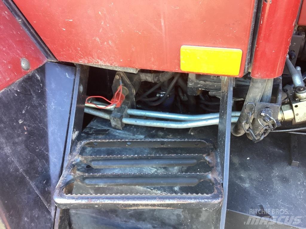 Case IH Maxxum 5130 Трактори