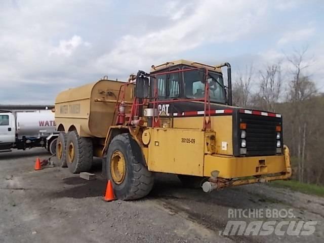 CAT 250E Вантажівки / спеціальні