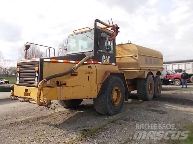 CAT 250E Вантажівки / спеціальні
