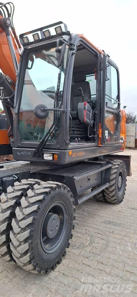 Doosan DX 165 WR-7 Колісні екскаватори