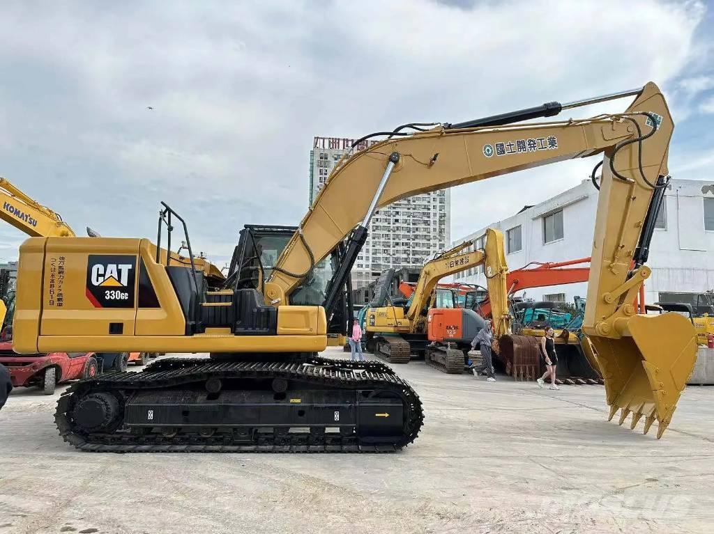 CAT 330GC Гусеничні екскаватори