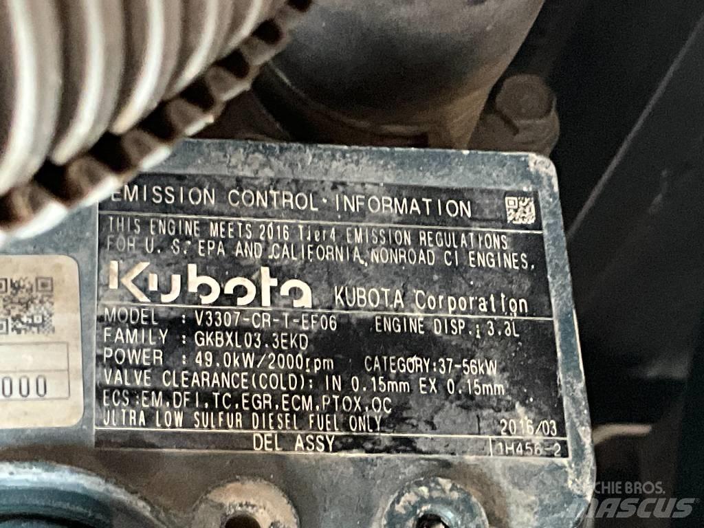 Kubota KX 080-4 Середні екскаватори 7т. - 12т.