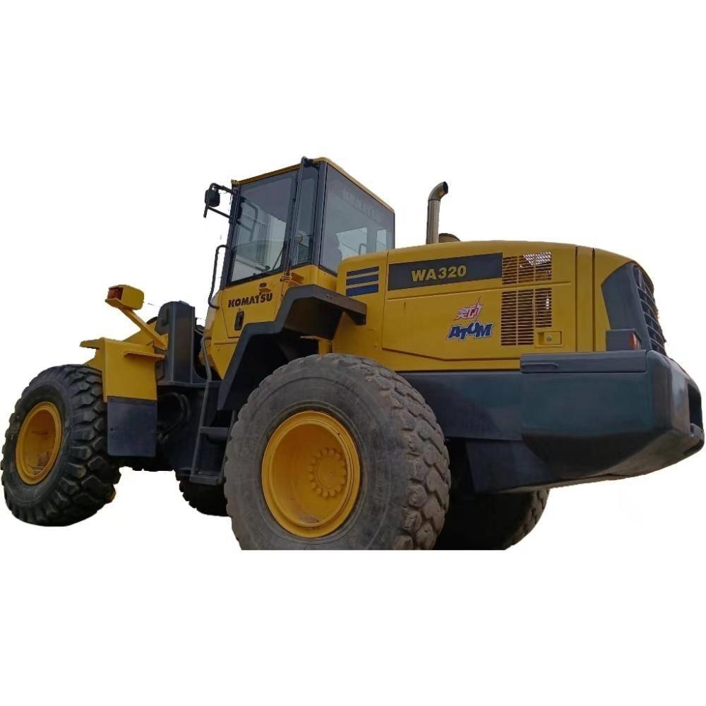 Komatsu WA 320 Фронтальні навантажувачі