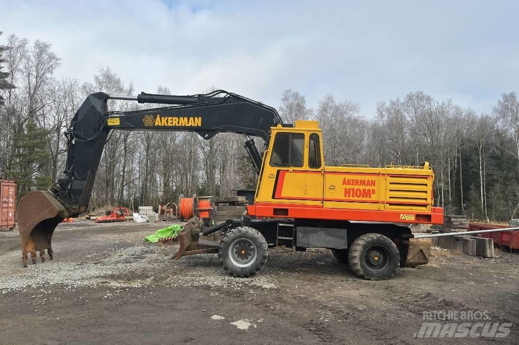 Åkerman H 10 M B Колісні екскаватори
