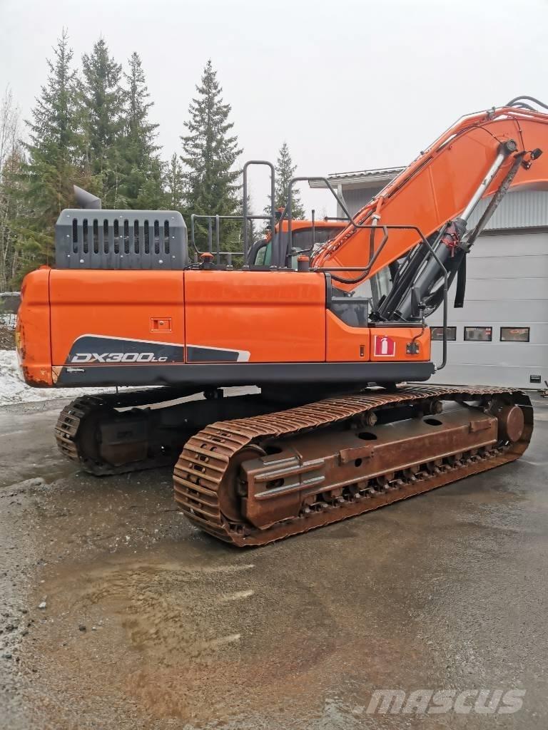 Doosan DX 300 LC-5 Гусеничні екскаватори