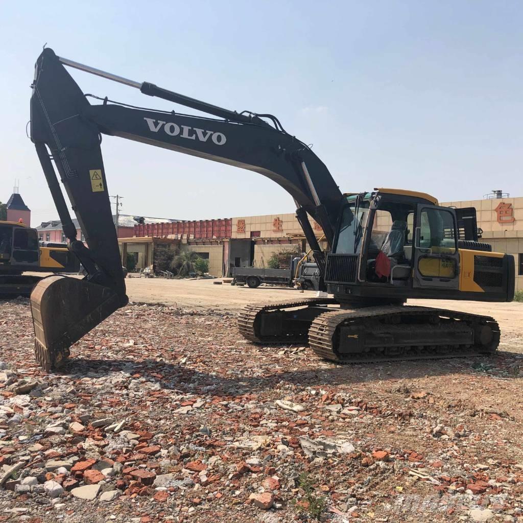 Volvo EC240 Гусеничні екскаватори